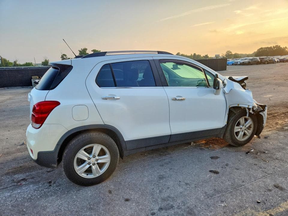 2019 CHEVROLET TRAX 1LT 3