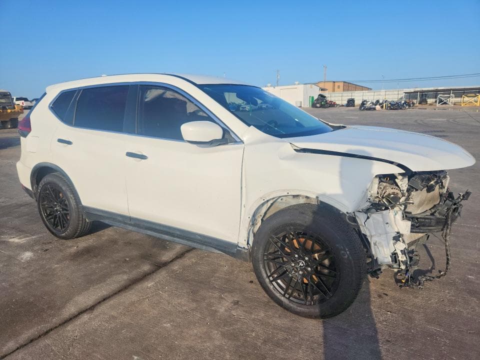 2018 NISSAN ROGUE S 4