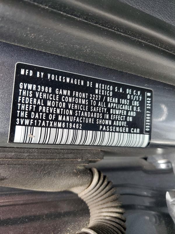 2017 VOLKSWAGEN BEETLE 1.8T 13