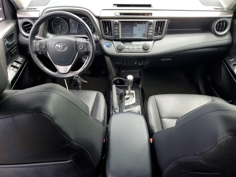 2017 TOYOTA RAV4 HV LIMITED 8