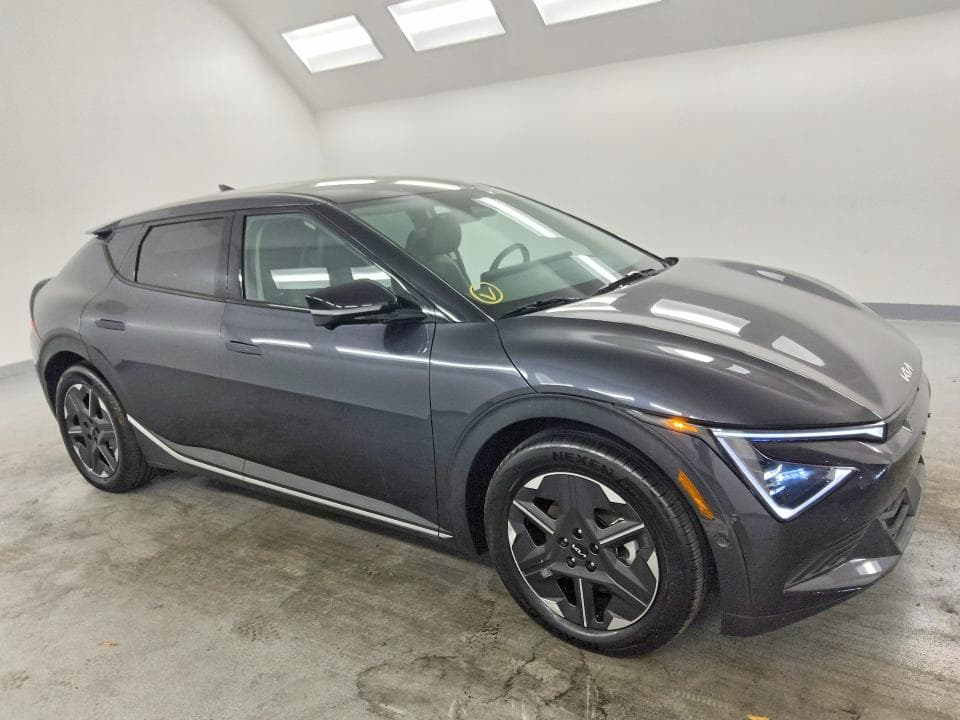 2025 KIA EV6 LIGHT LONG RANGE 4