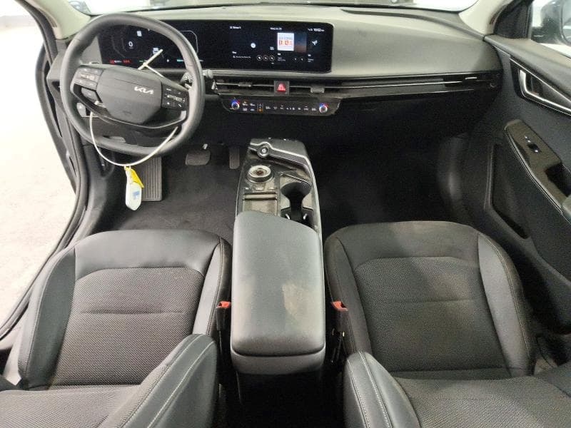 2025 KIA EV6 LIGHT LONG RANGE 8