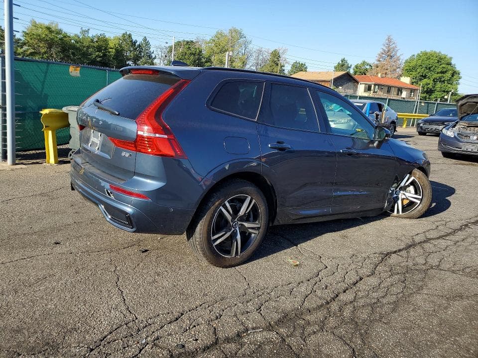 2022 VOLVO XC60 B5 R-DESIGN B5 R-DESIGN 4