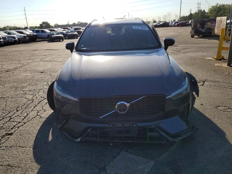 2022 VOLVO XC60 B5 R-DESIGN B5 R-DESIGN 6