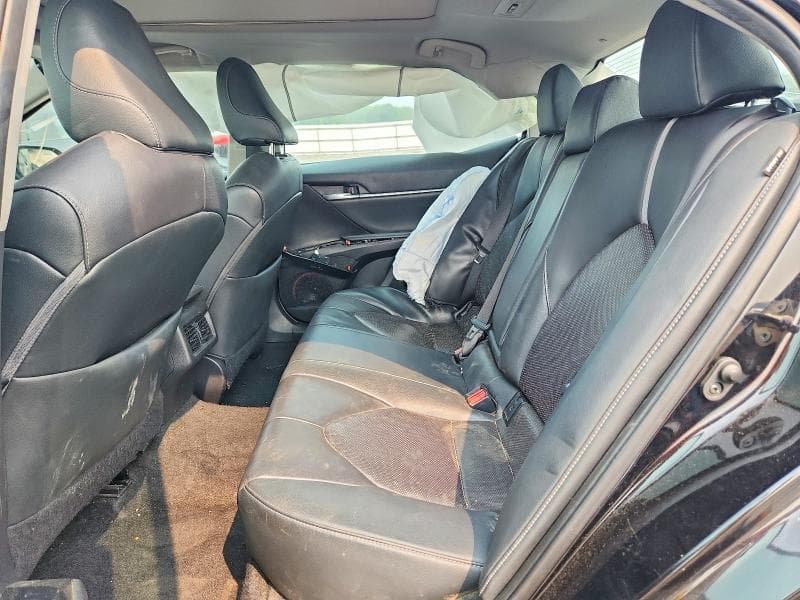 2019 TOYOTA CAMRY XSE 10