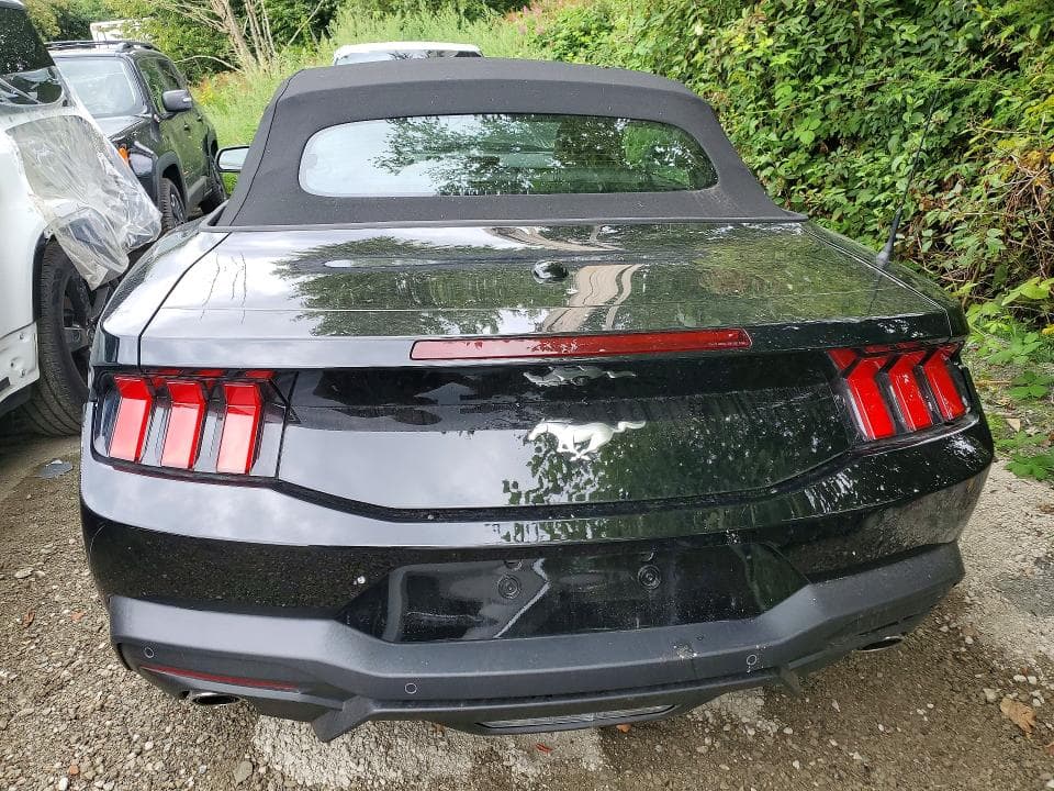 2026 FORD MUSTANG 6