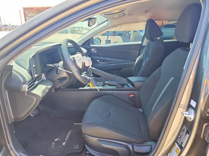 2026 HYUNDAI ELANTRA SE 7