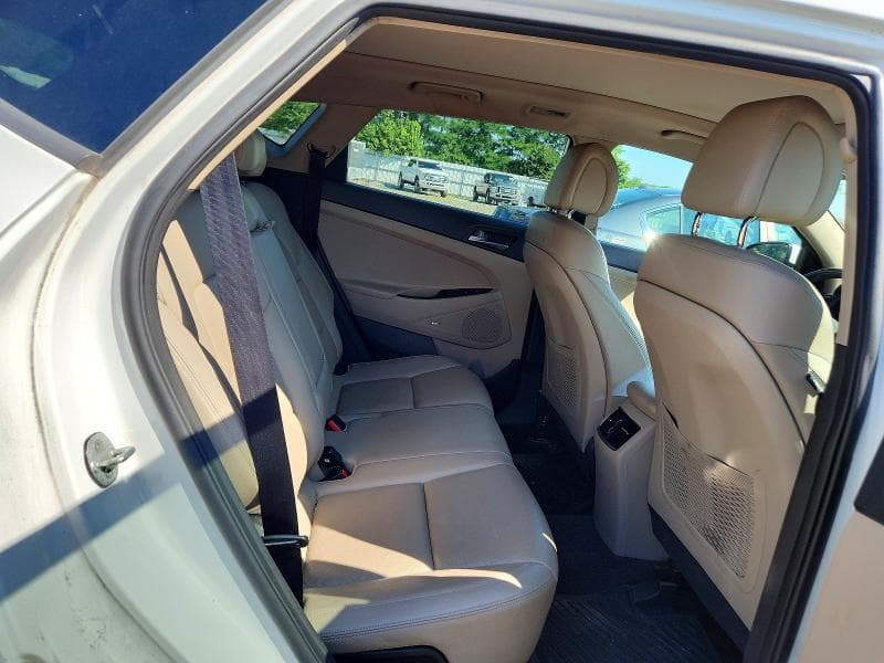 2017 HYUNDAI TUCSON LIMITED 11