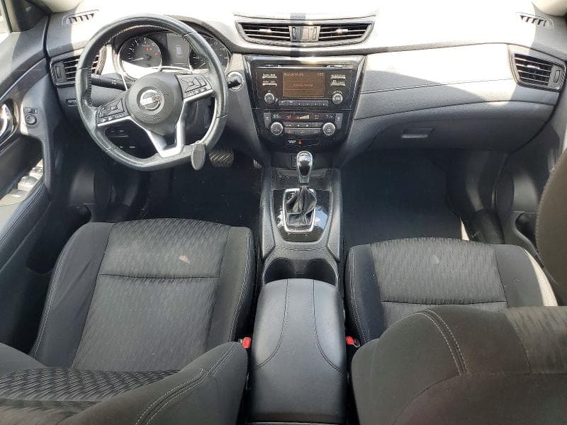 2017 NISSAN ROGUE SV 8