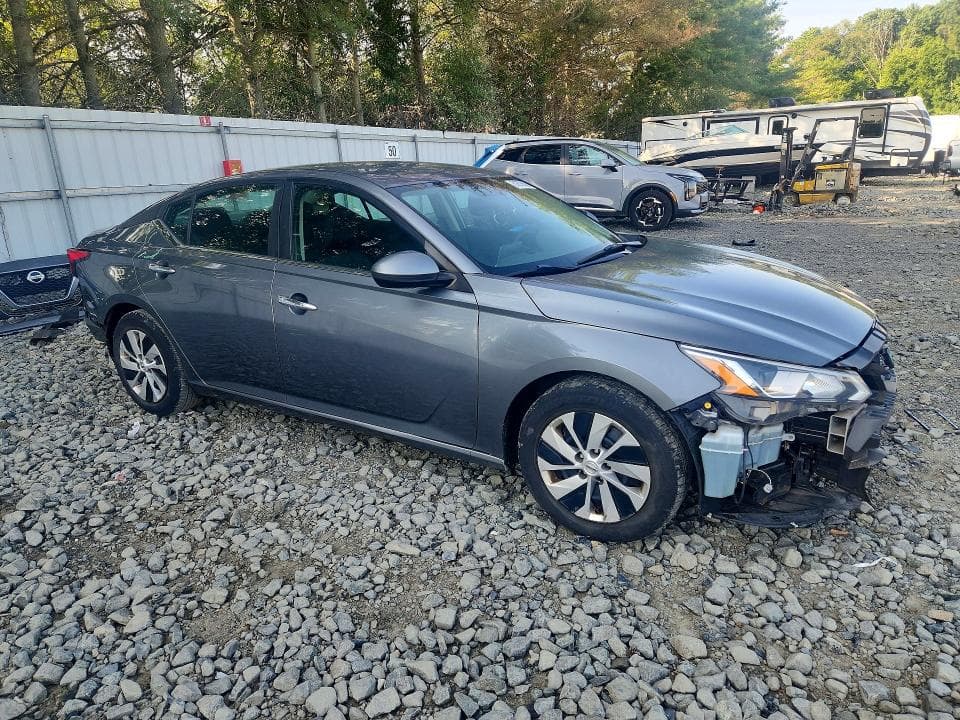 2019 NISSAN ALTIMA S 4