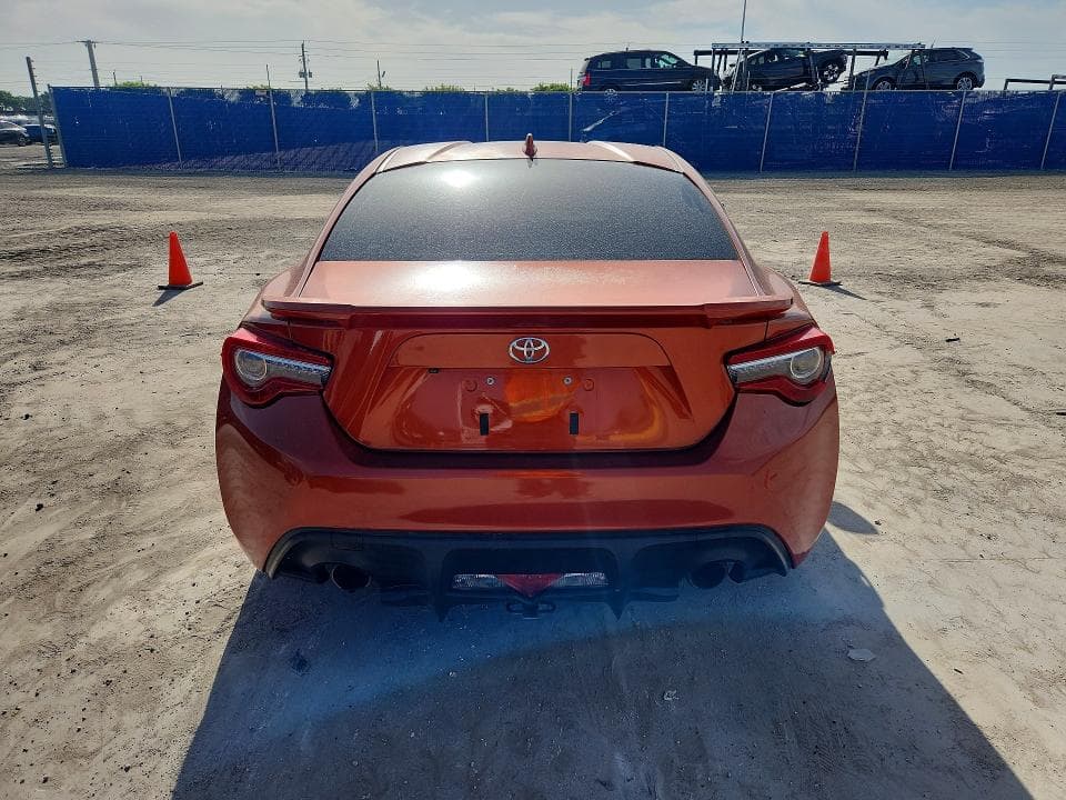 2017 TOYOTA 86 BASE 6