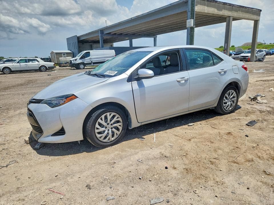 2017 TOYOTA COROLLA LE - 1