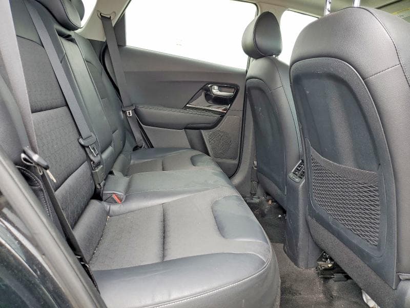 2017 KIA NIRO EX 11