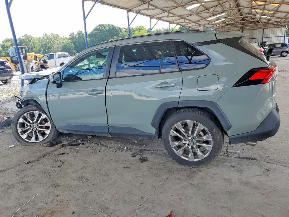2019 TOYOTA RAV4 XLE PREMIUM 2