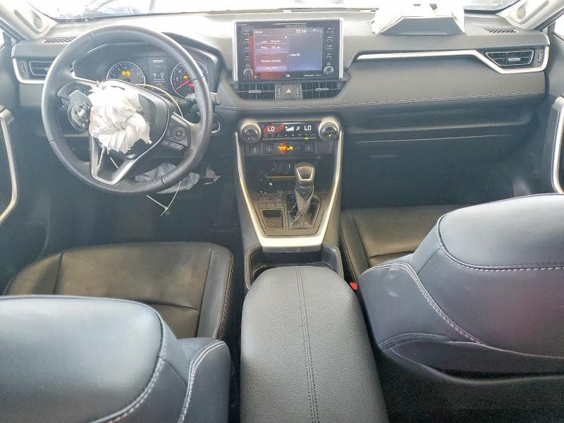 2019 TOYOTA RAV4 XLE PREMIUM 8
