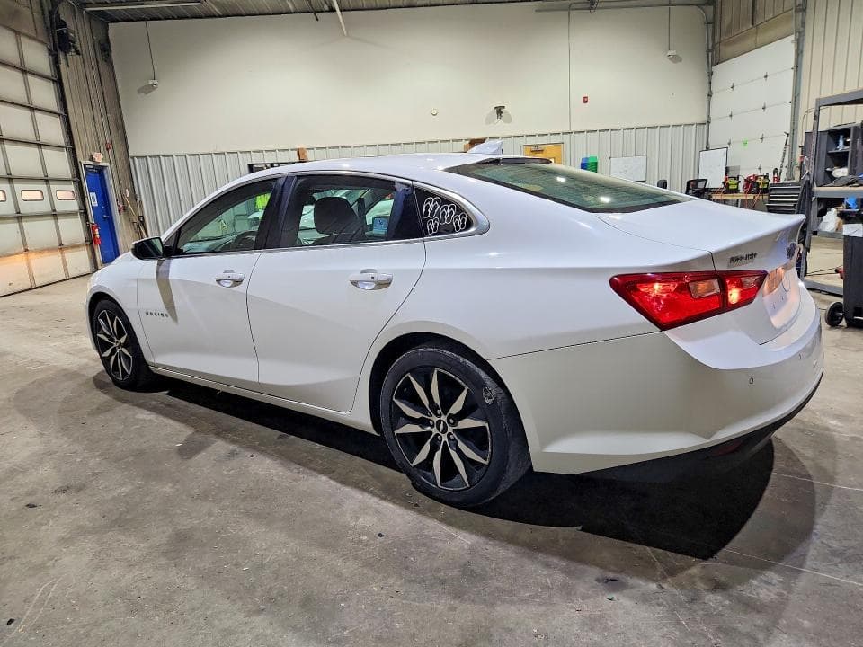 2017 CHEVROLET MALIBU LT 2