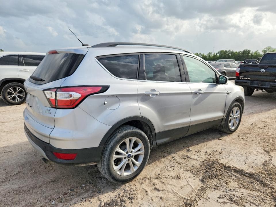 2018 FORD ESCAPE SE 3