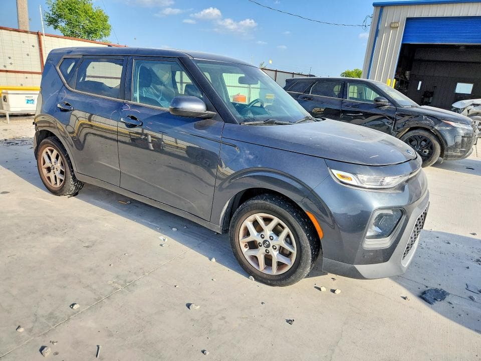2021 KIA SOUL S S 4