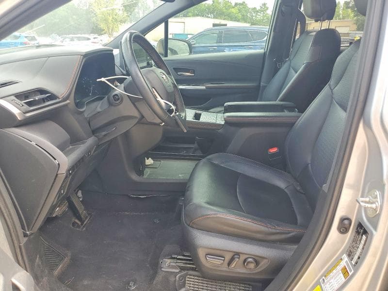 2021 TOYOTA SIENNA XSE 7