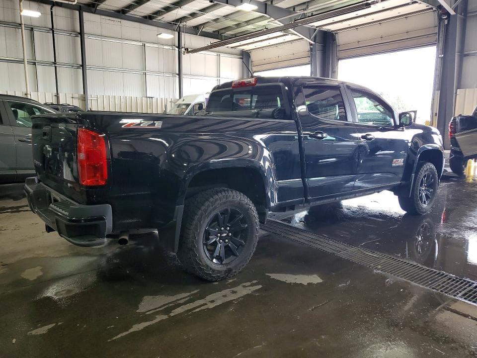 2017 CHEVROLET COLORADO Z71 3