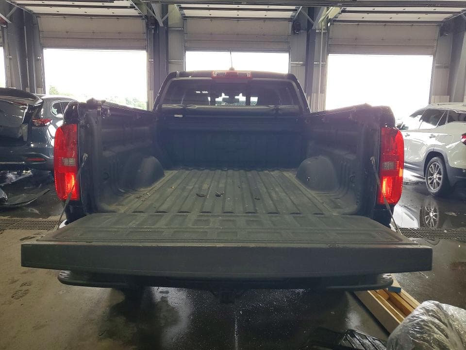 2017 CHEVROLET COLORADO Z71 6