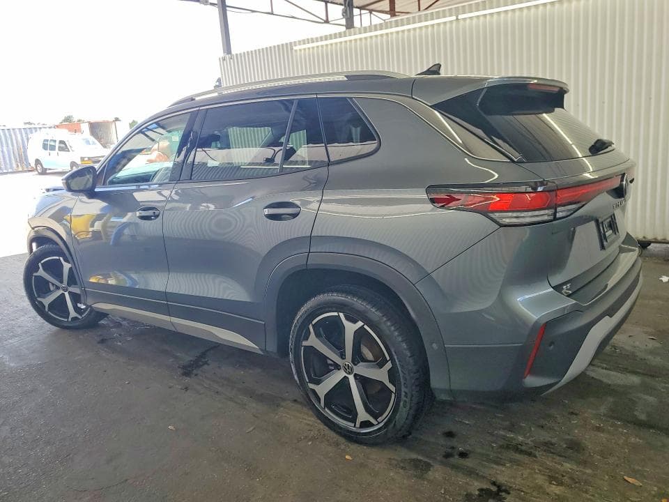 2026 VOLKSWAGEN TIGUAN SE 2