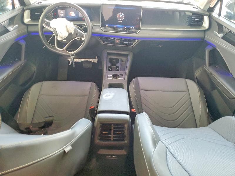 2026 VOLKSWAGEN TIGUAN SE 8