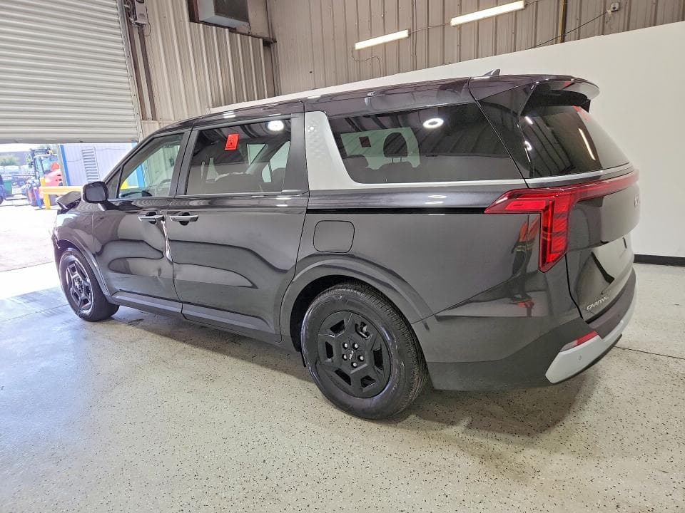2026 KIA CARNIVAL LXS 2