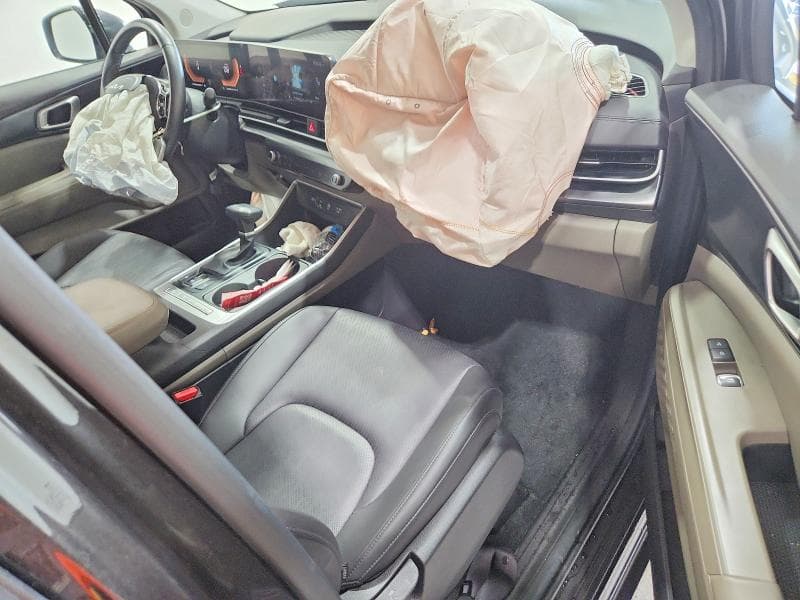 2026 KIA CARNIVAL LXS 8