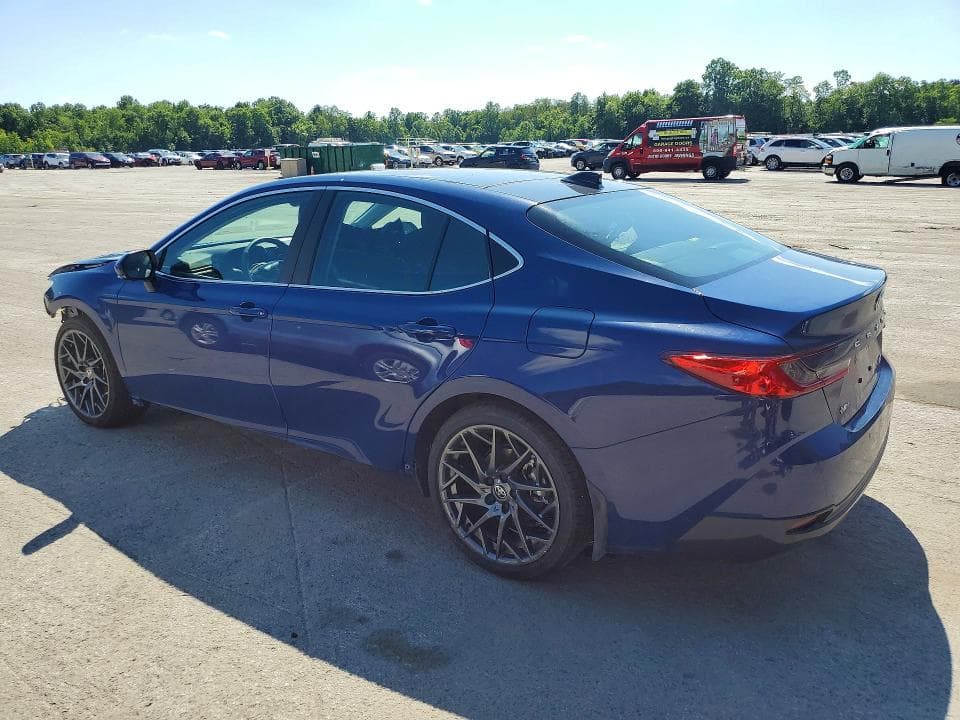 2026 TOYOTA CAMRY XLE 2