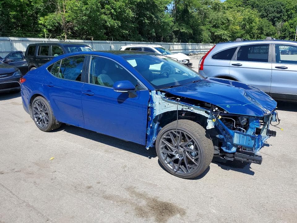 2026 TOYOTA CAMRY XLE 4