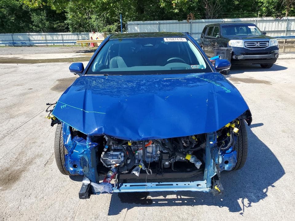 2026 TOYOTA CAMRY XLE 5