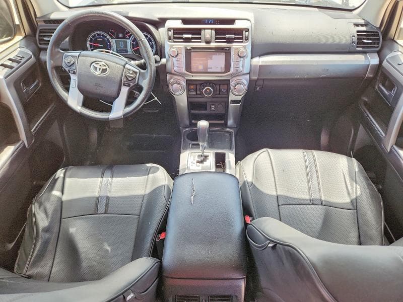 2018 TOYOTA 4RUNNER SR5 8