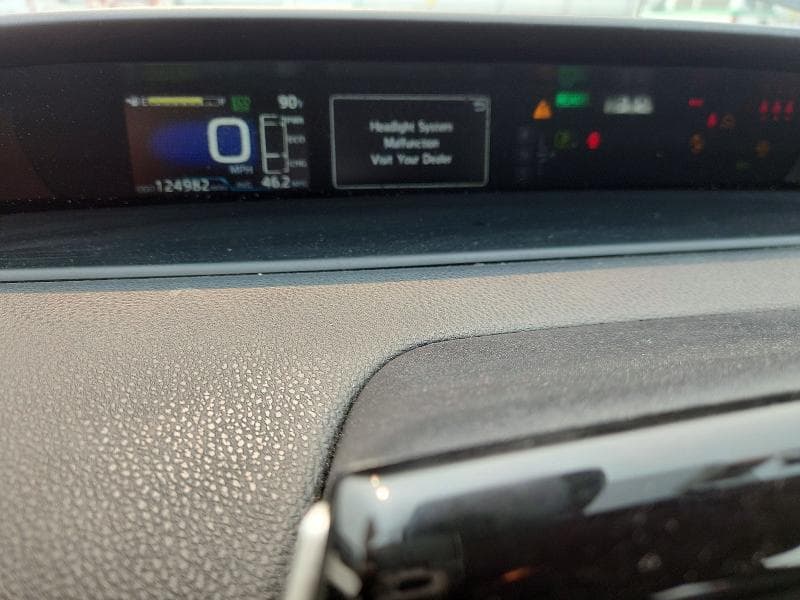 2022 TOYOTA PRIUS LE 9