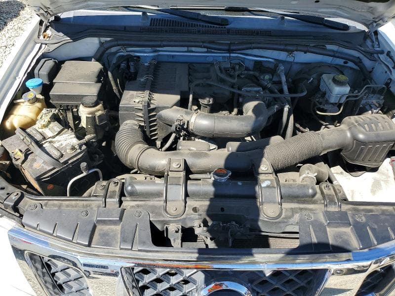 2018 NISSAN FRONTIER S 11