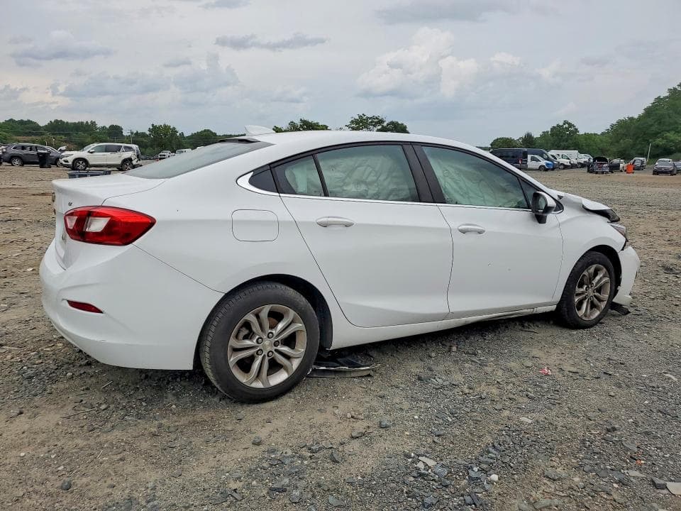 2019 CHEVROLET CRUZE LT 3