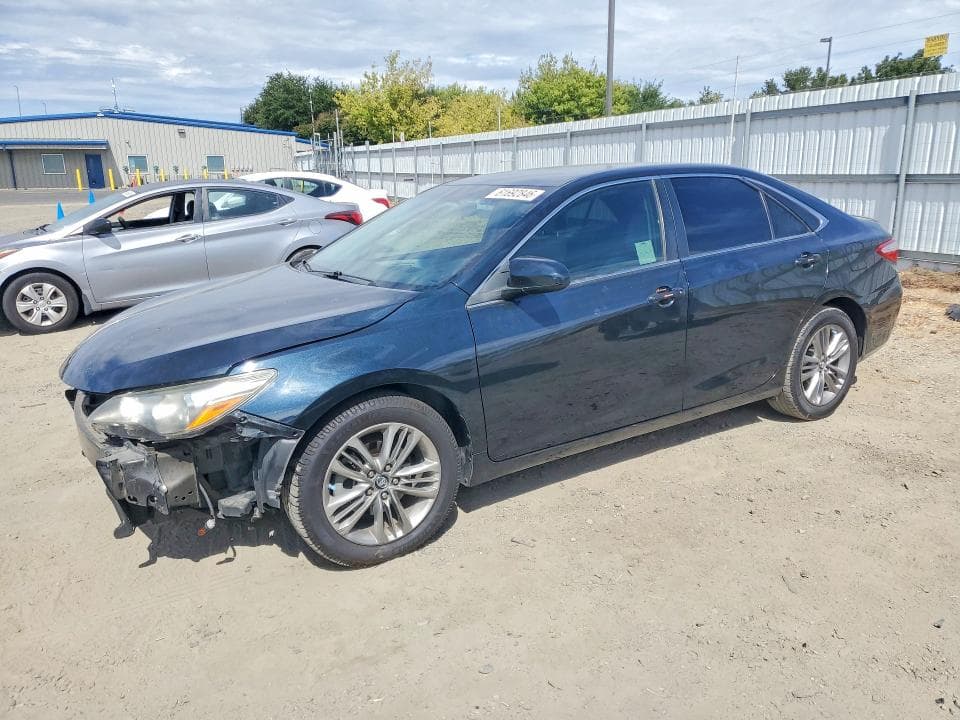 2017 TOYOTA CAMRY SE - 1