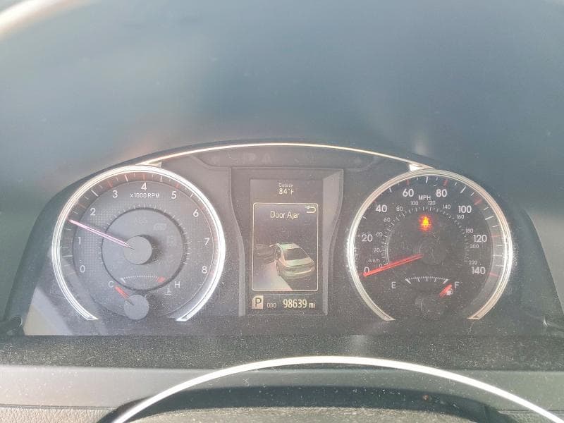 2017 TOYOTA CAMRY SE 9