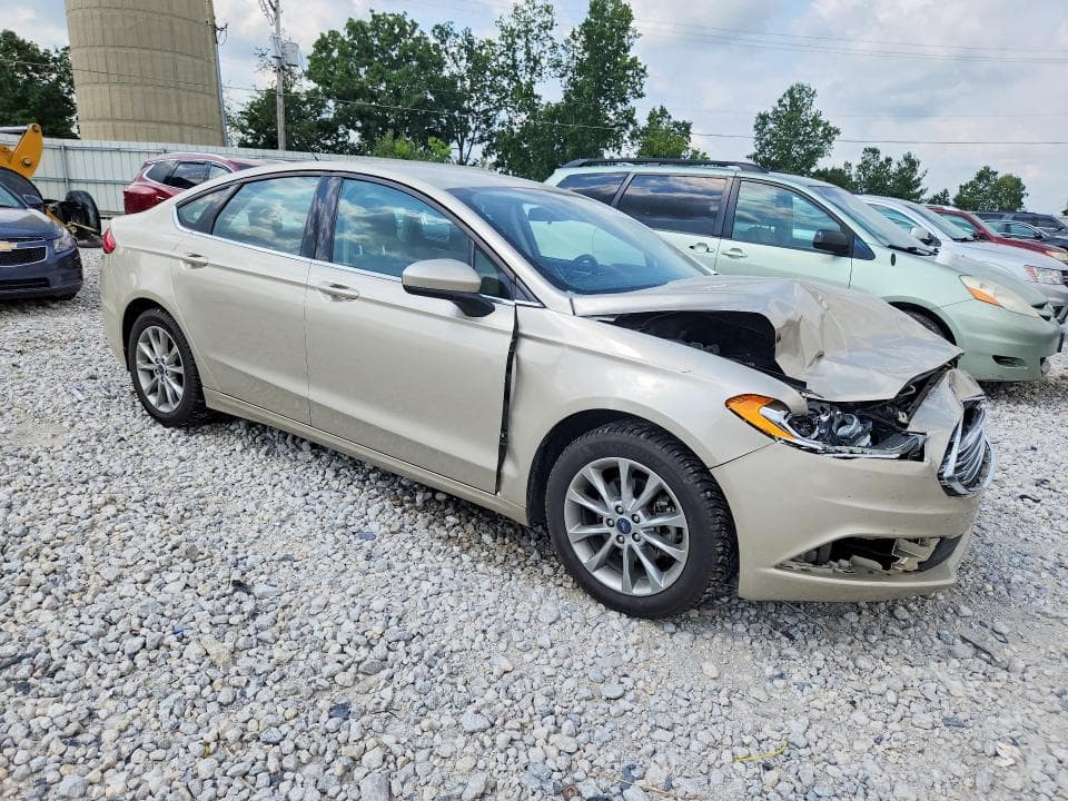 2017 FORD FUSION SE 4