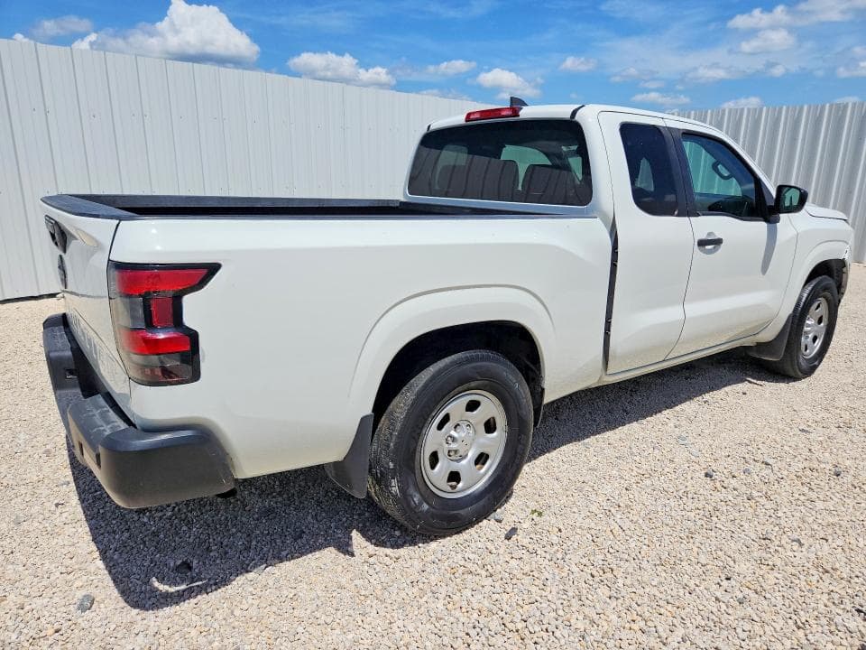 2022 NISSAN FRONTIER S 3