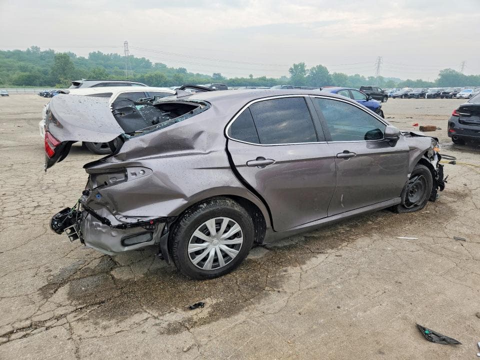2024 TOYOTA CAMRY LE 3