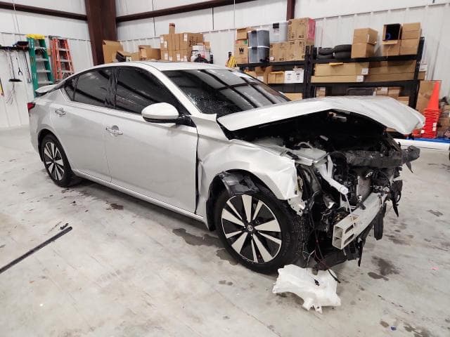 2019 NISSAN ALTIMA SV 4