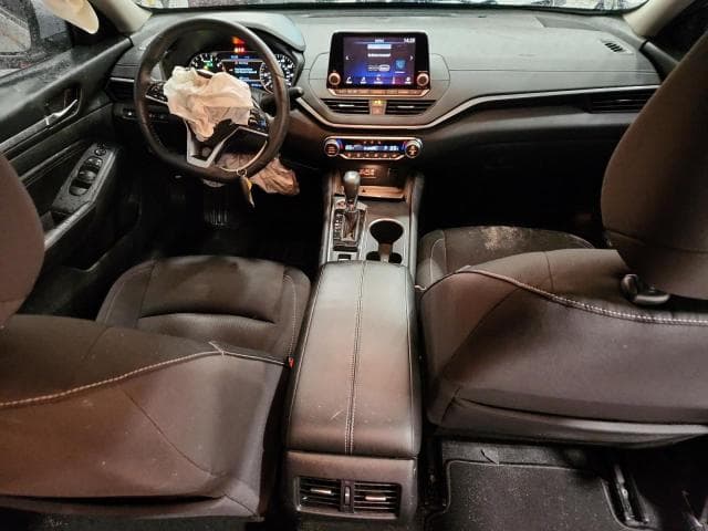 2019 NISSAN ALTIMA SV 8