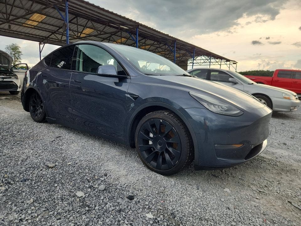 2020 TESLA MODEL Y 4