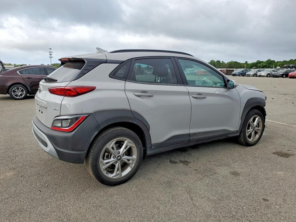 2023 HYUNDAI KONA SEL 3