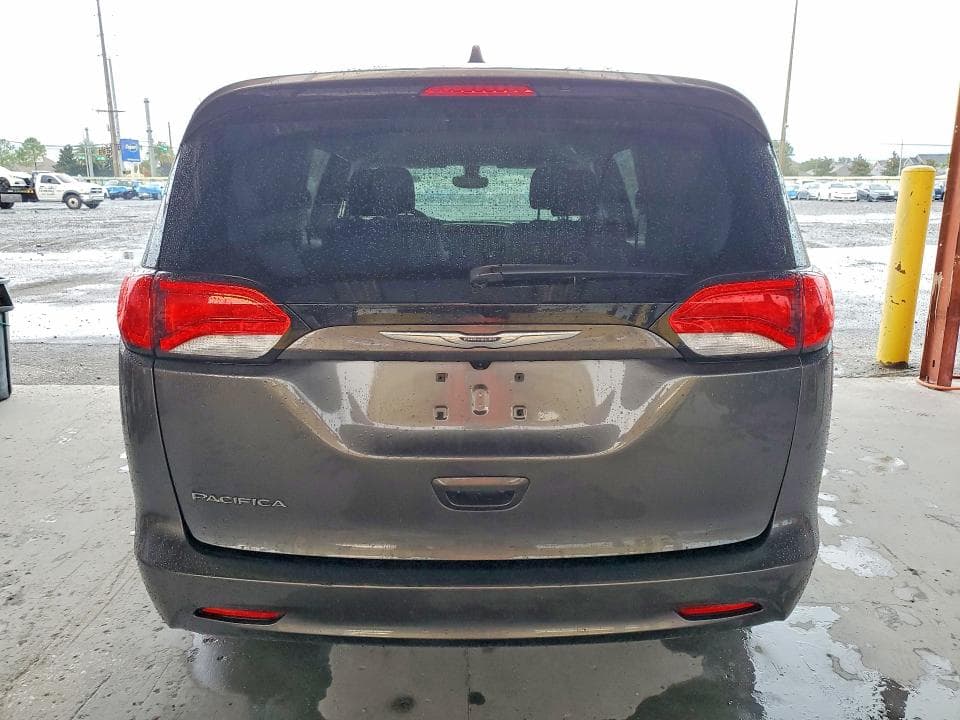 2017 CHRYSLER PACIFICA TOURING 6