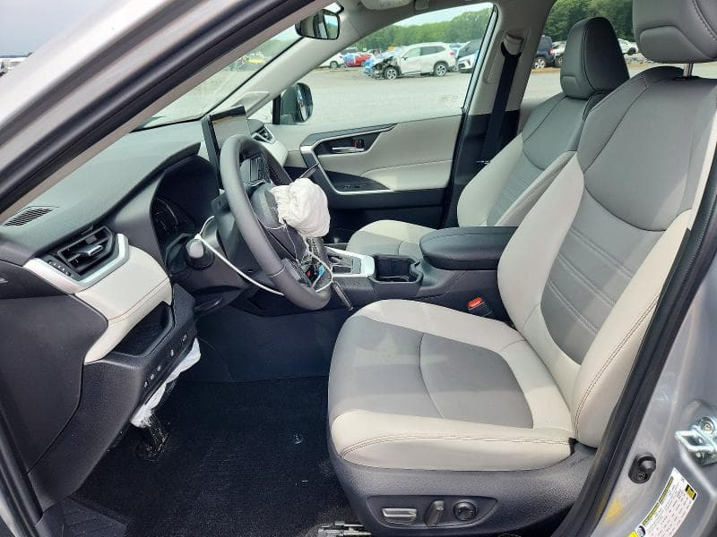 2025 TOYOTA RAV4 XLE PREMIUM XLE PREMIUM 7