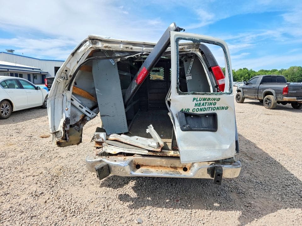 2018 CHEVROLET EXPRESS G2500 6