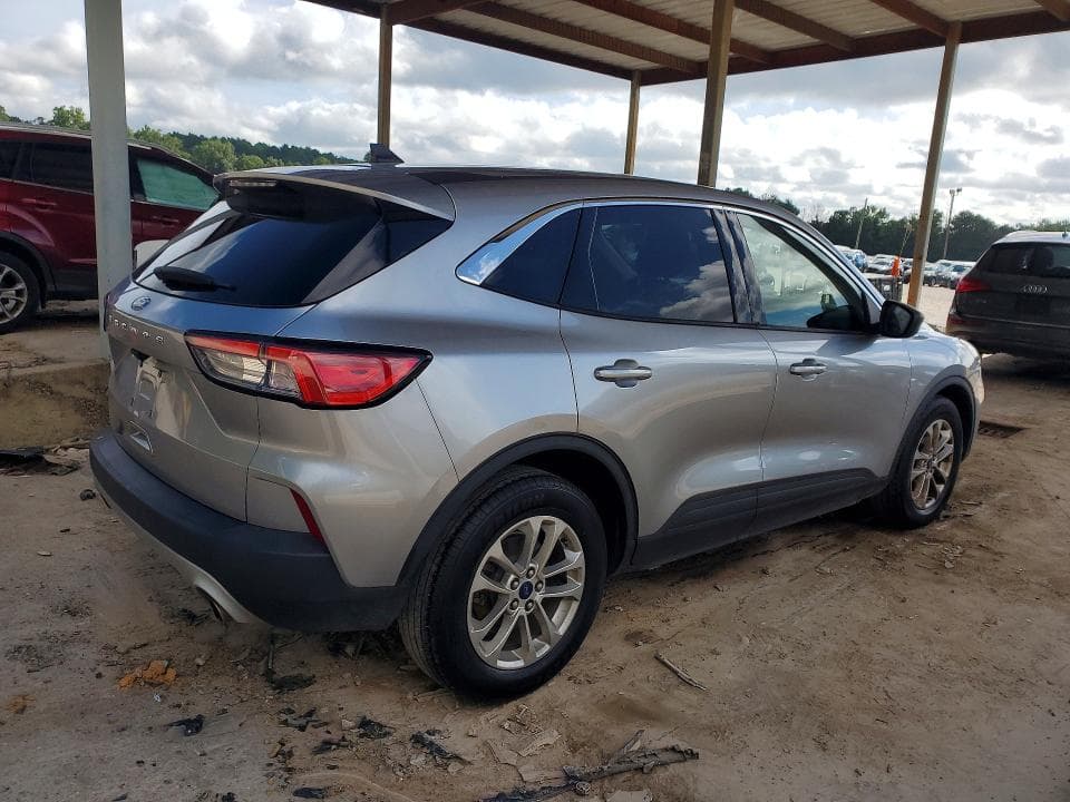 2022 FORD ESCAPE SE 3