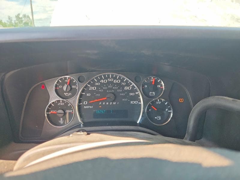 2017 GMC SAVANA G2500 9